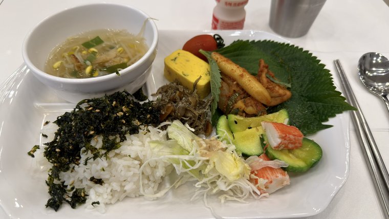 無料の朝ごはん